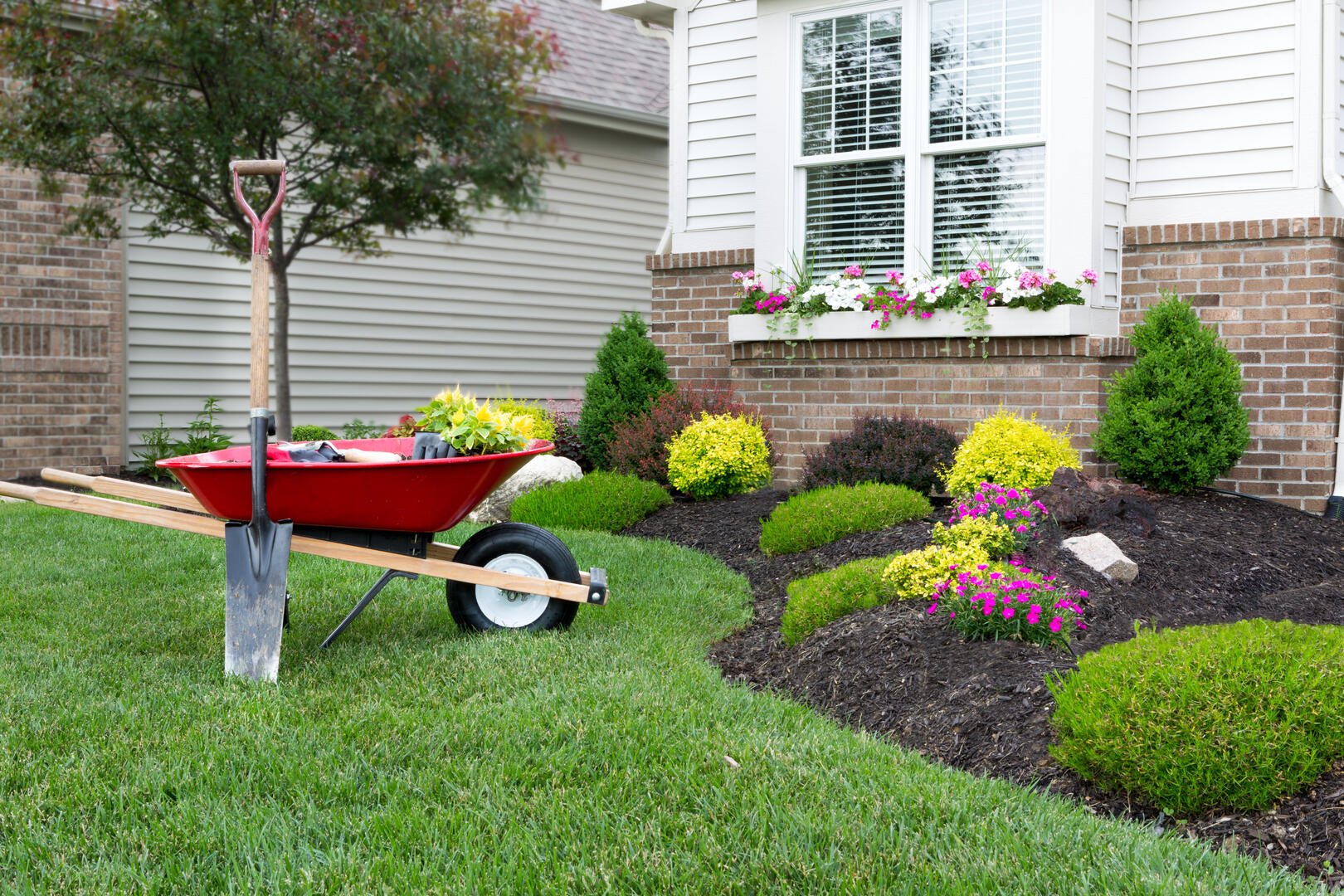 Professional residential landscape design and garden installation in The Woodlands, TX